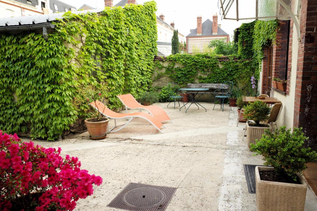 Les Crepinieres Bed and Breakfast Chartres Eksteriør billede