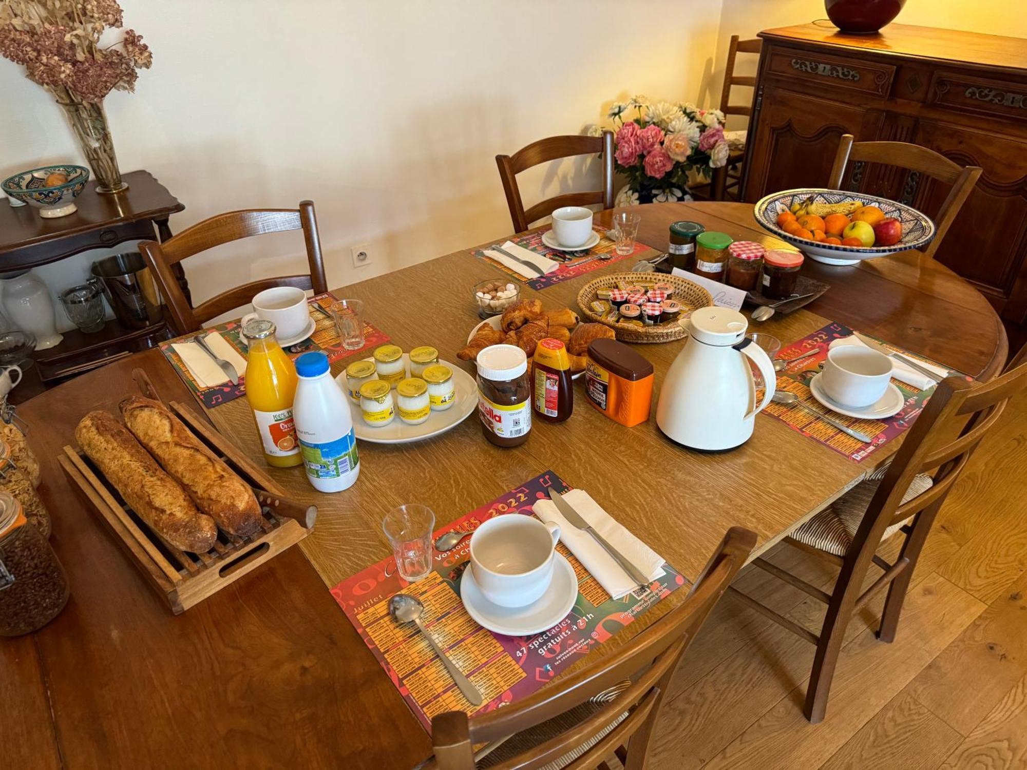 Les Crepinieres Bed and Breakfast Chartres Eksteriør billede